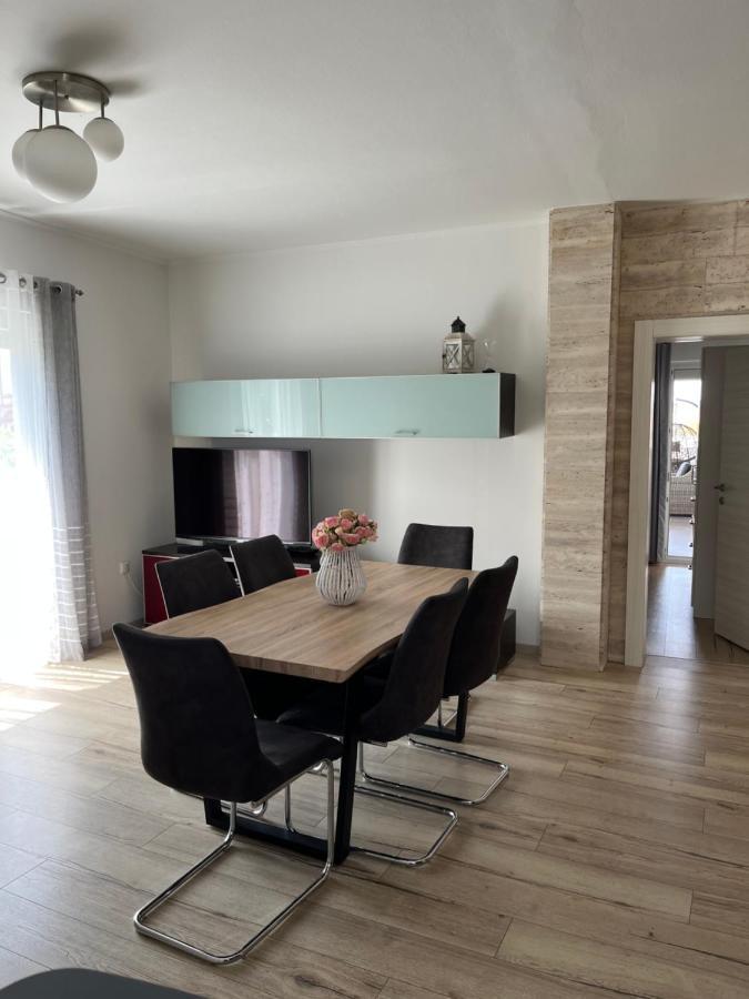 Apartment Leona & Doris Bibinje Buitenkant foto